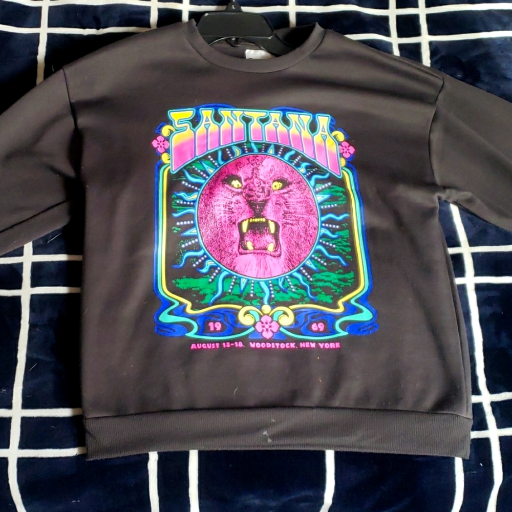 Sweatshirt